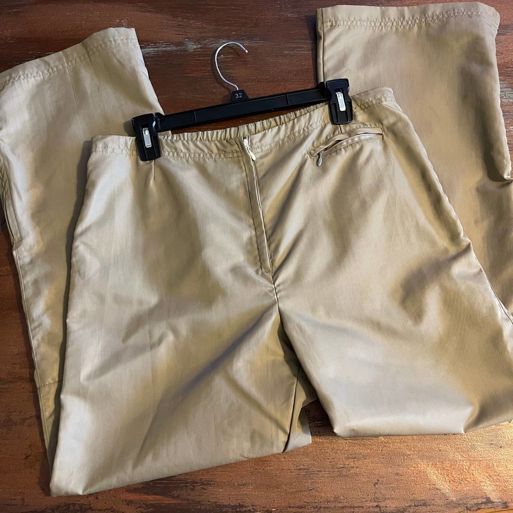 Nike Women's Straight Legs Activewear Nylon Pants Sz Medium 8/10 - Picture 2 of 12